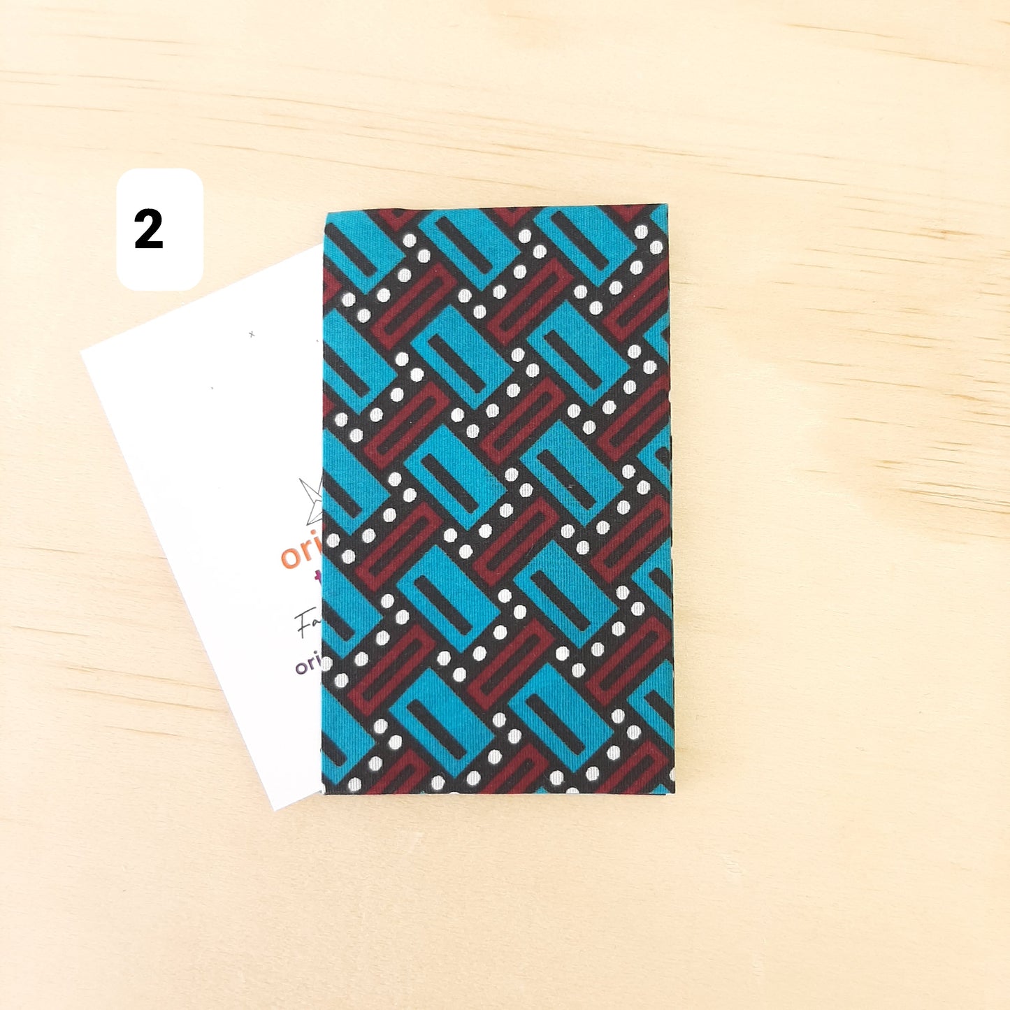 Ce porte-carte en tissu bleu/gris élégant, pratique et durable est le cadeau idéal pour homme et femme | C'est le Printemps !