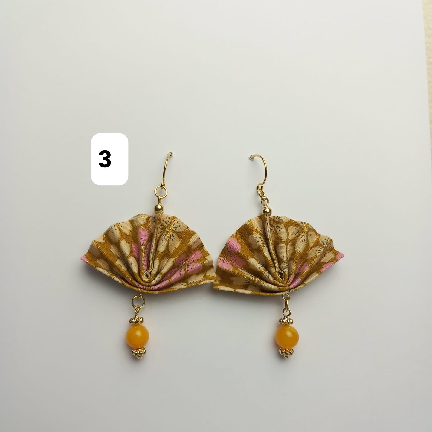 Boucles d'oreilles éventail perles en origami