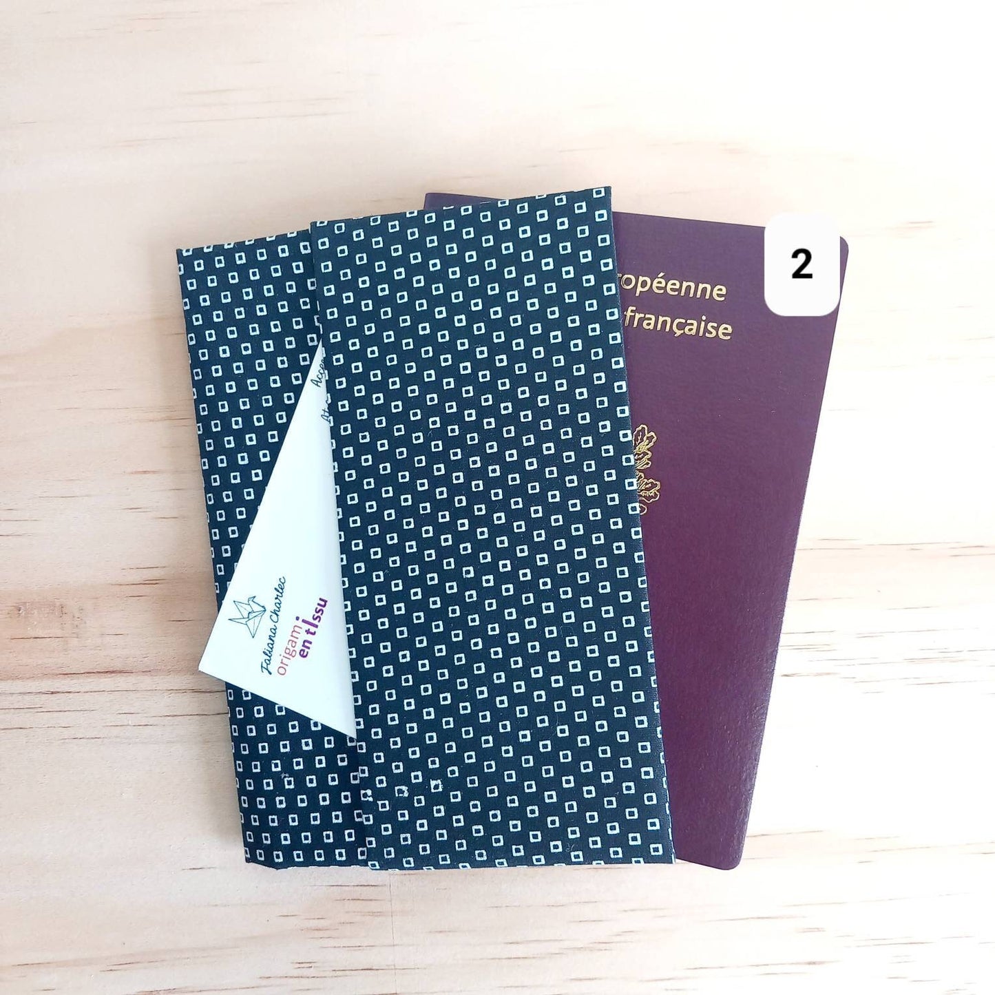 Protégez votre passeport avec style avec ce protège-passeport "Classique" | Portefeuille de voyage