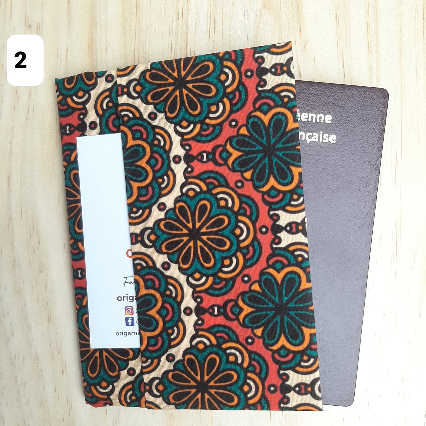 Protégez votre passeport avec style avec ce protège-passeport "Mandala" | Portefeuille de voyage
