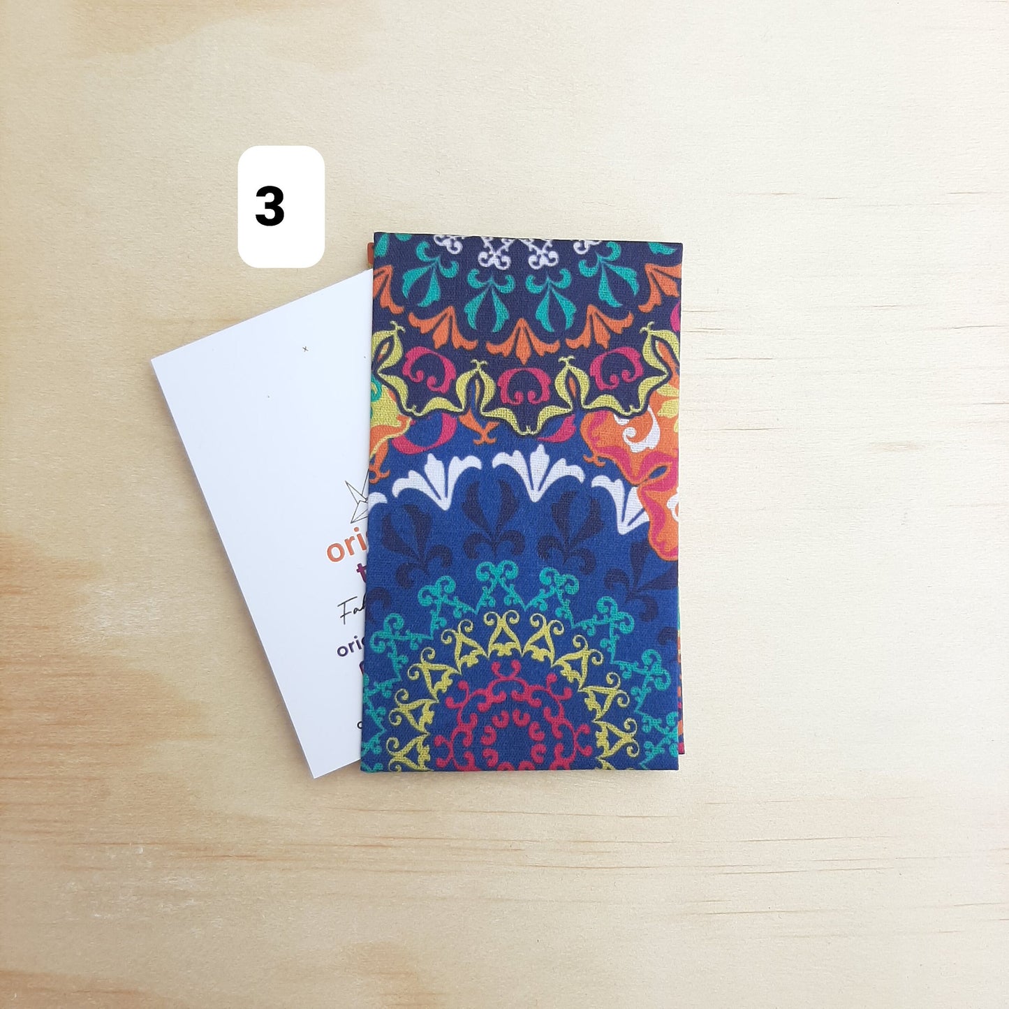 Ce porte-carte en tissu mandala élégant, pratique et durable est le cadeau idéal pour homme et femme | C'est le Printemps !