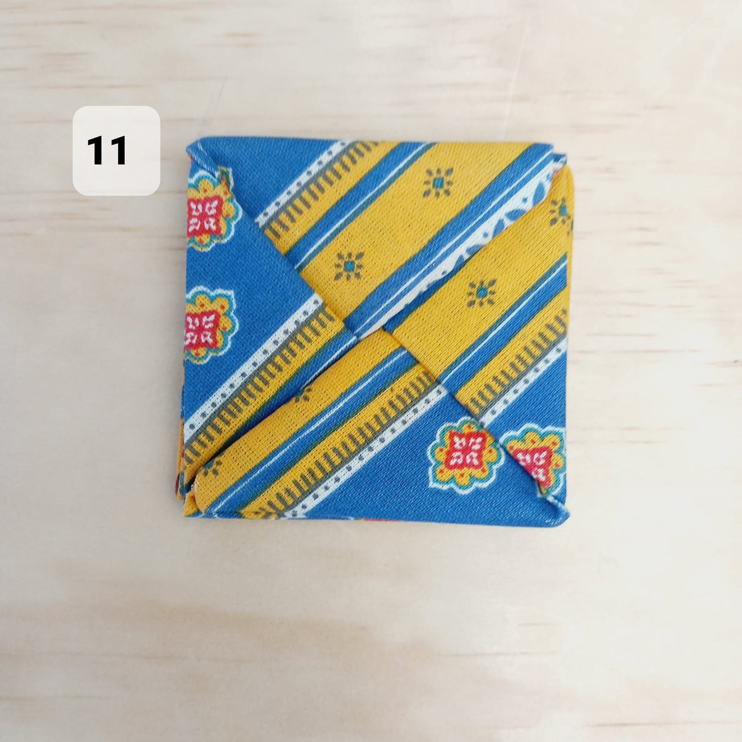 Porte-monnaie en origami en tissu colorés