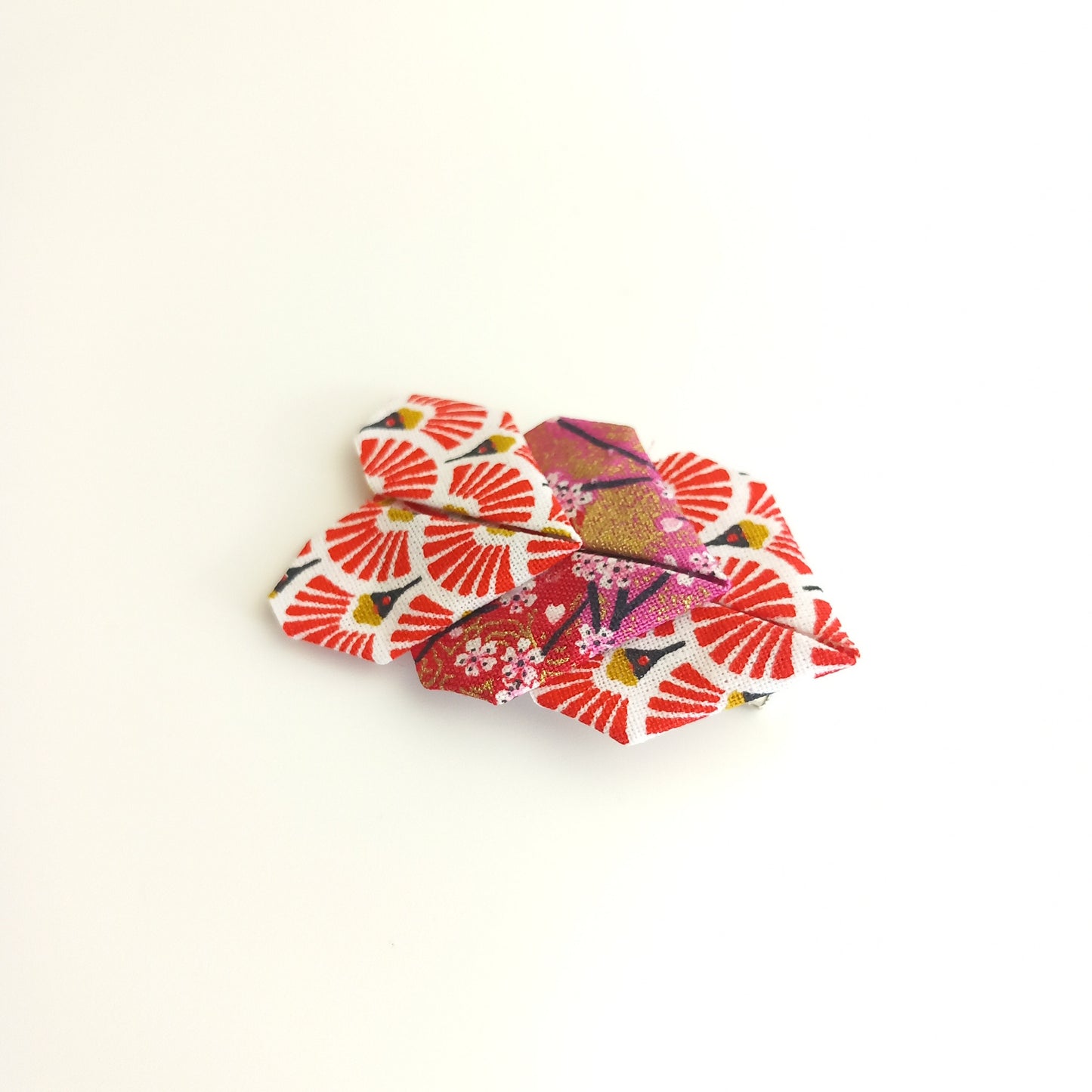 Barrettes avec un coeur en origami, coeur en tissu, origami en tissu japonais   - c'est le Printemps !